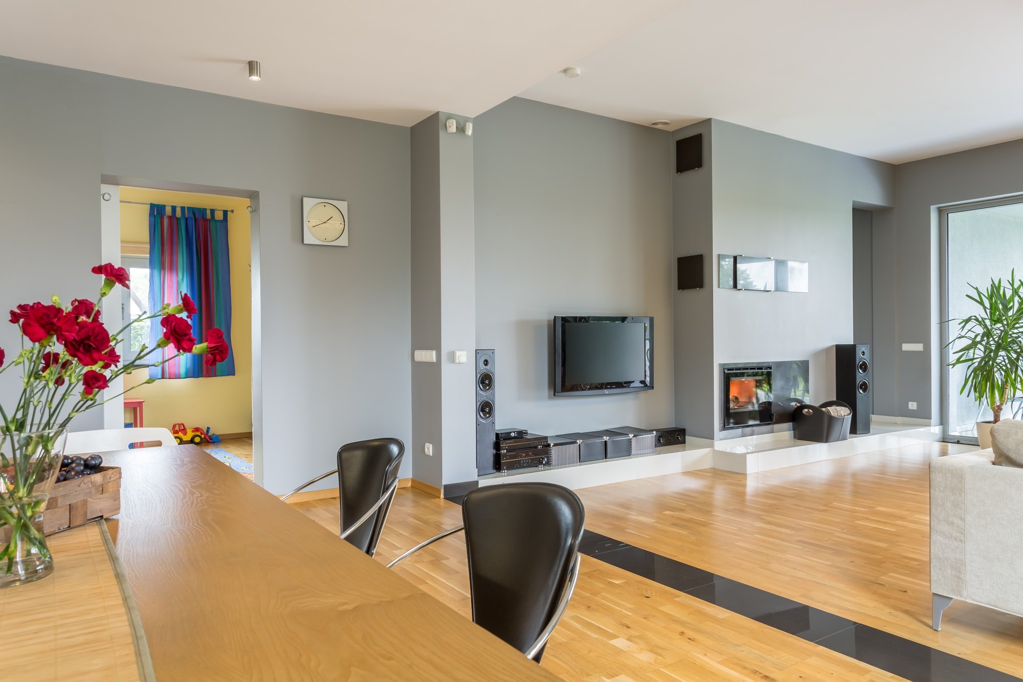 How Color Consultation Helps Build a Visually Attractive Indoor Space?